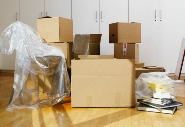 Начните с выбора и покупки качественного упаковочного материала для переезда